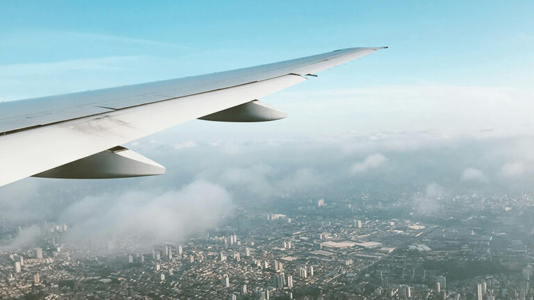 Israelis leave the country out of fear